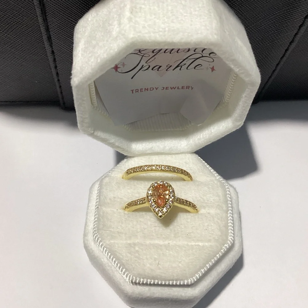 - 💋Beautiful 10k Gold Pear Cut WaterDrop Morganite Diamond Halo 2 Piece Set